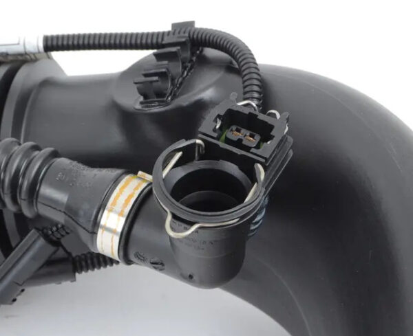 13717808157 - OEM FILTERED AIR PIPE BMW X5 E70 X5 3,5D 35DX SAV 13717808157 GENUINE NEW