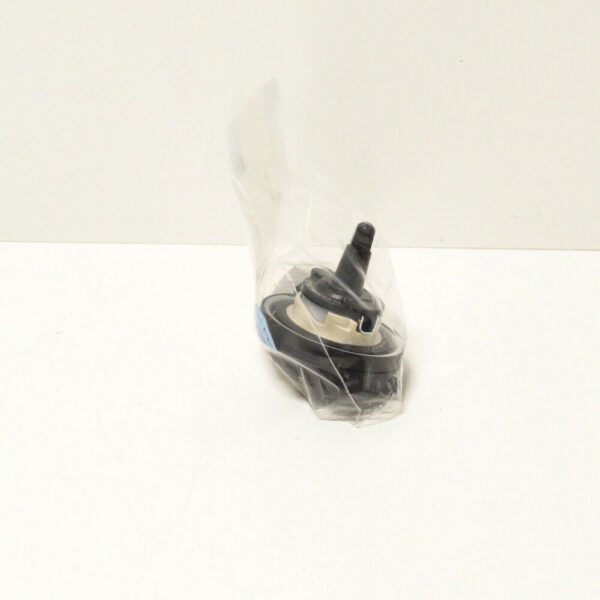 16117222392 - BMW F20 F21 F22 F30 F32 X5 Diesel Non-Locking Tank Cover 16117222392 New