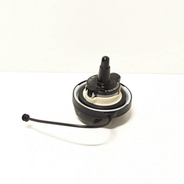 16117222392 - BMW F20 F21 F22 F30 F32 X5 Diesel Non-Locking Tank Cover 16117222392 New