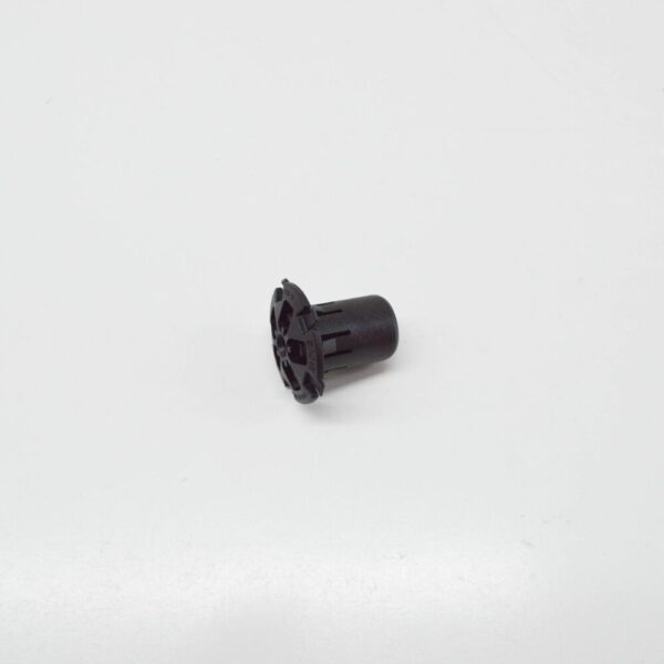 17117575392 - BMW 5 F10 radiator connector 17117575392 7575392 new