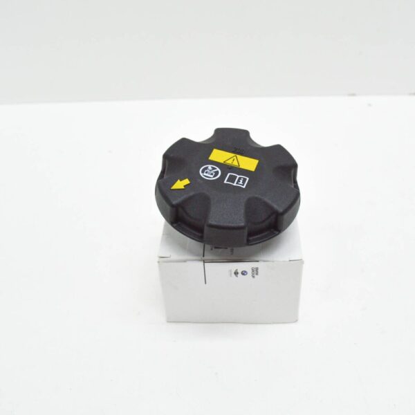 17117639021 - BMW 5 E60 2.0 BAR compensation tank lid 17117639021 new