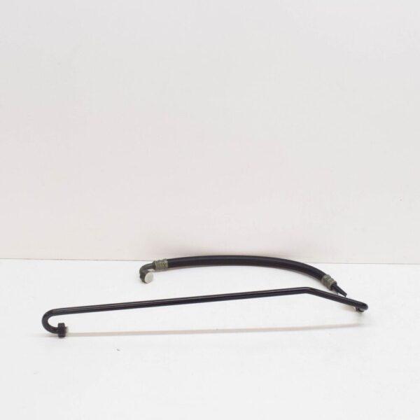 17212226232 - BMW 3 E30 Engine Oil Cooler Hose Pipe Outlet 17212226232 2226232 NEW GENUINE