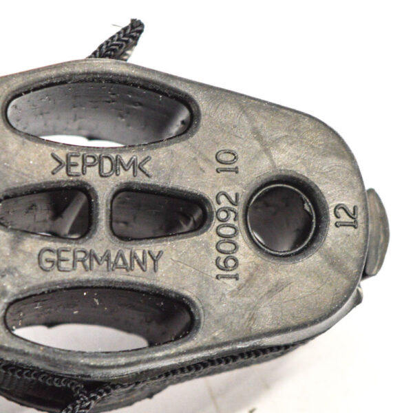 18207807132 - BMW 5 F10 Exhaust Muffler Mount Rubber 18207807132 7807132  NEW GENUINE