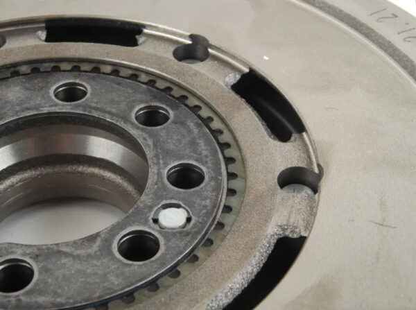 21207532057 - NEW MINI CONVERTIBLE R52 TWIN MASS FLYWHEEL 21207532057 ORIGINAL