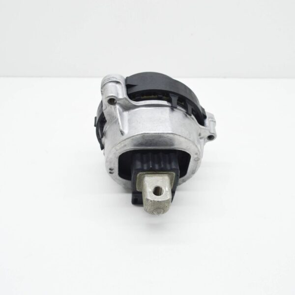 22116860500 - NEW BMW 5 G30 RIGHT SIDE MOTOR MOUNT 22116860500 6860500 GENUINE