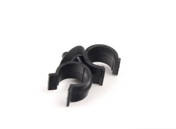 32416770363 - BMW 1 Convertible E88 Steering Oil Line Clip 6770363 32416770363 NEW GENUINE