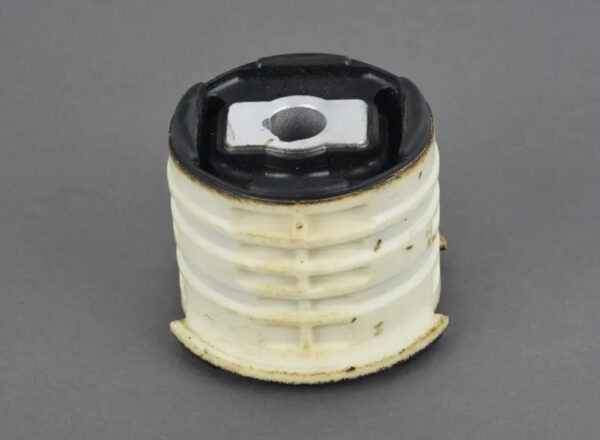 33316792511 - NEW BMW 4 GRAN COUPE F36 REAR RUBBER MOUNTING 33316792511 6792511 ORIGINAL