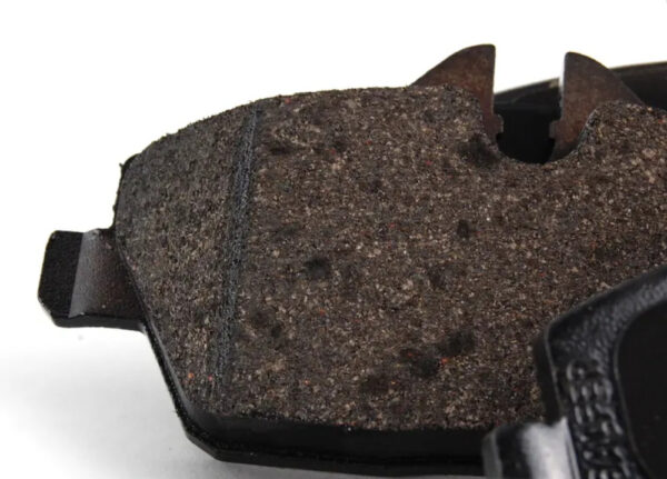 34116772892 - NEW OEM MINI COOPER R56 FRONT BRAKE PADS SET 34116772892 6772892 GENUINE