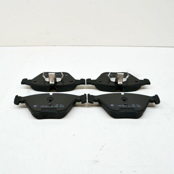 34116794915 - NEW BMW 5 E60 FRONT BRAKE PAD SET 34116794915 6794915 02-09 ORIGINAL