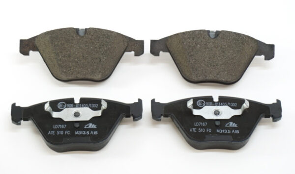 34116794919 - BMW 5 E60 front brake lining set 34116794919 6794919 NEW REAL