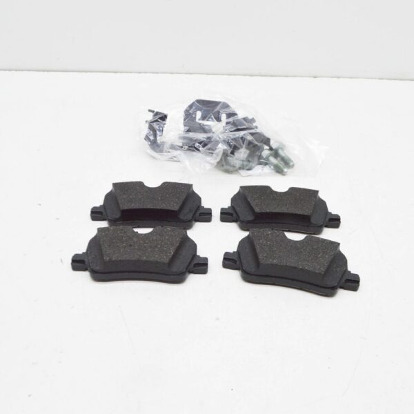 34208844393 - BMW 3 G20 Rear Brake Pads 34208844393 8844393 NEW GENUINE