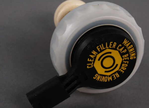 34326760528 - NEW BMW X5 E53 BRAKEMASTER CYLINDER CAP 34326760528 6760528 GENUINE