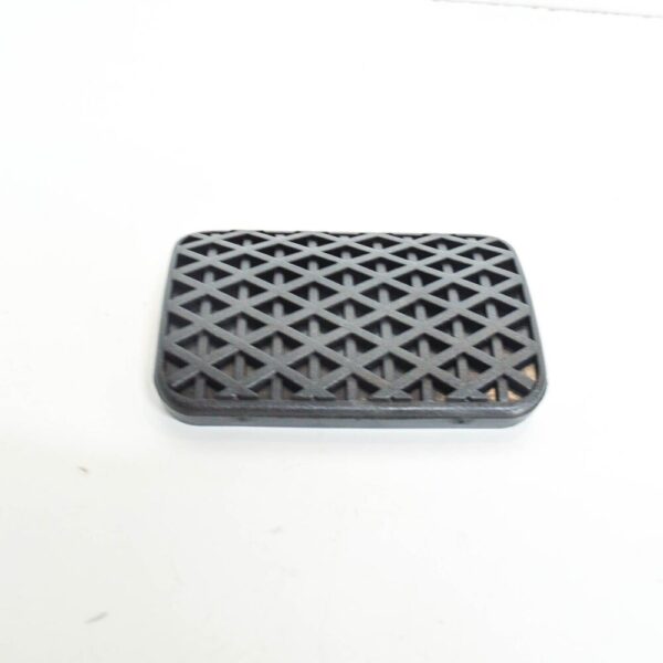 35211113906 - BMW 8 E31 brake pedal rubber cushion 35211113906 1113906 NEW REAL