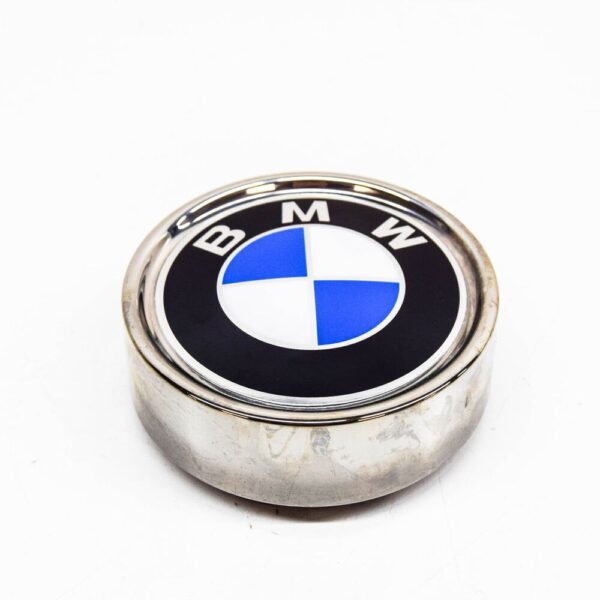 36131117649 - BMW 5 E12 E28 E34 wheel center cap 36131117649 new OEM