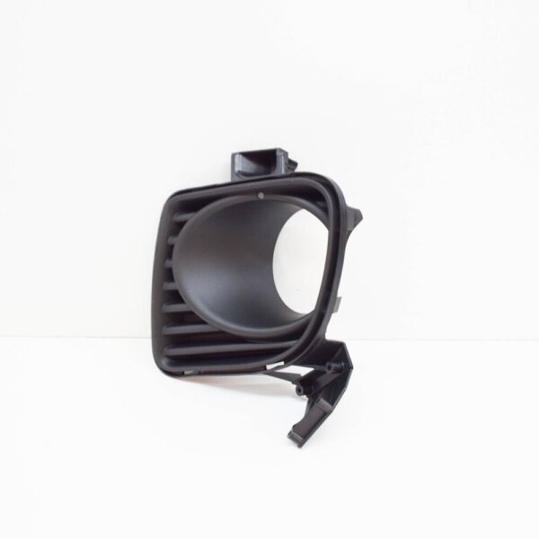 51110413253 - Mini Clubman R55 Fog Light Bezel Right 0413253 51110413253 NEW