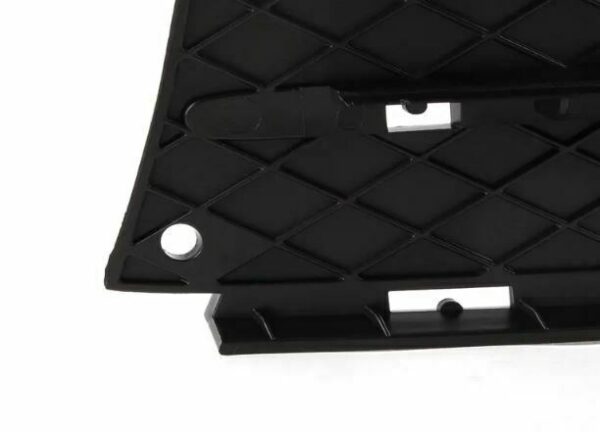 51117134074 - New Genuine BMW 3-Series E90 E91 04-08 Front Bumper Lower Grill Set Of Three OEM