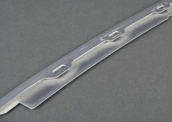 51117178096 - NEW BMW 5 E60 E61 LCI 2007-2010 FRONT BUMPER BAR STRIP 7178096 08-09