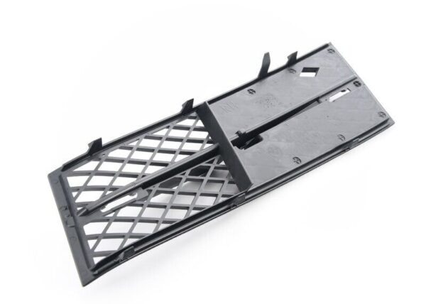 51117200700 - BMW F10 Partially Closed Front Bumper Right Grille 51117200700