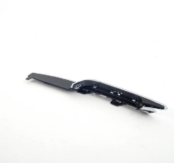 51117279698 - BMW 3-Series F30 F31 Genuine Chrome Right Fog Cladding