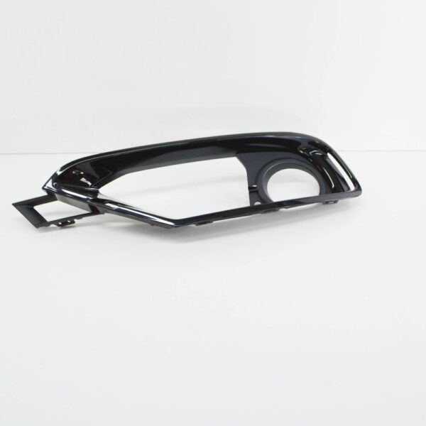 51117279702 - BMW 3 F30 radiator grille lower right fog lights 51117279702 7279702 2014