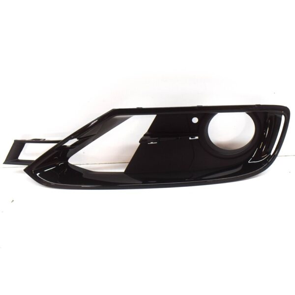 51117300739 - BMW 3 F30 Partially Open Grid Cover Left Side 7300739 NEW GENUINE
