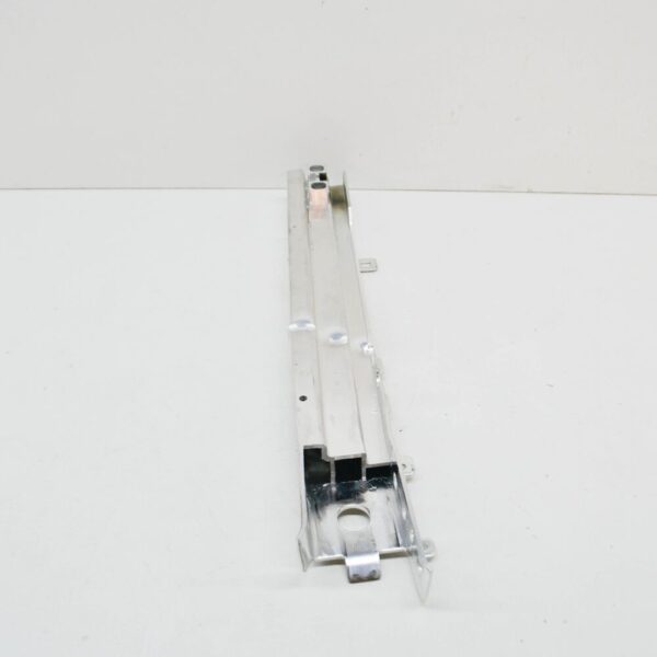 51117301604 - BMW 2 F45 front bumper bottom right adapter 51117301604 7301604 2015 new