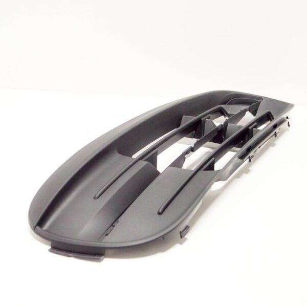 51117331728 - BMW 5 F10 front bumper right air intake 51117331728 2015 mint condition