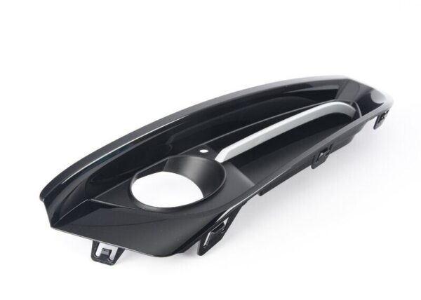 51117343732 - BMW F22 F23 original right front fog cover 51117343732