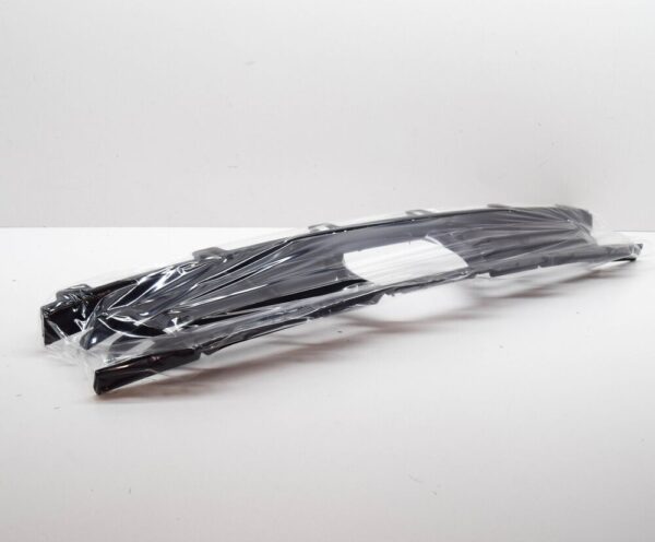 51117464260 - BMW 3 G20 Front Bumper Middle Air Inlet Grille 51117464260 NEW GENUINE