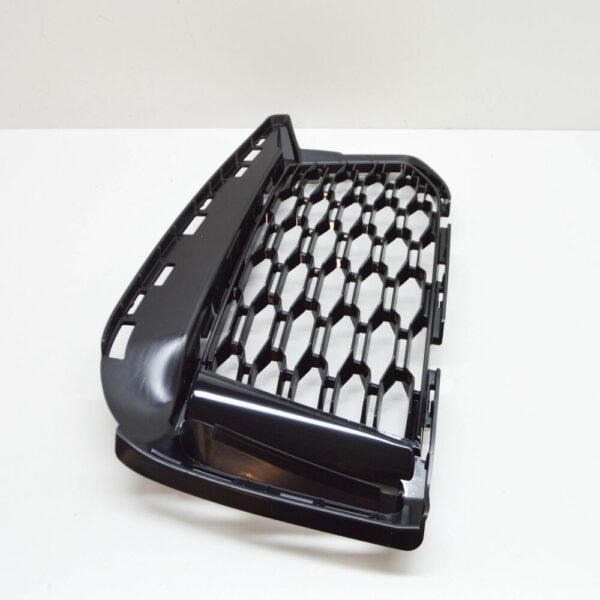 51118063422 - BMW 5 G30 Front Bumper Right Air Intake Grille 51118063422 NEW GENUINE