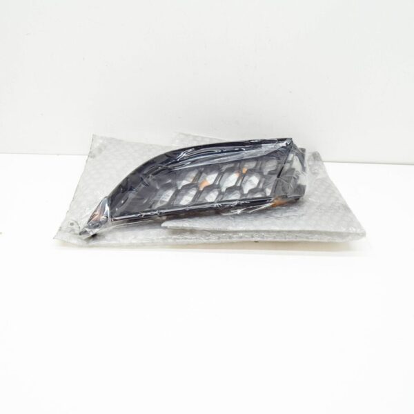 51118075602 - BMW 3 G20 Front M Bumper Right Center Lower Grill Part 51118075602 NEW GENUINE