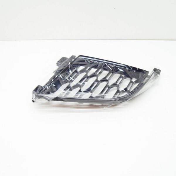 51118075602 - BMW 3 G20 Front M Bumper Right Center Lower Grill Part 51118075602 NEW GENUINE