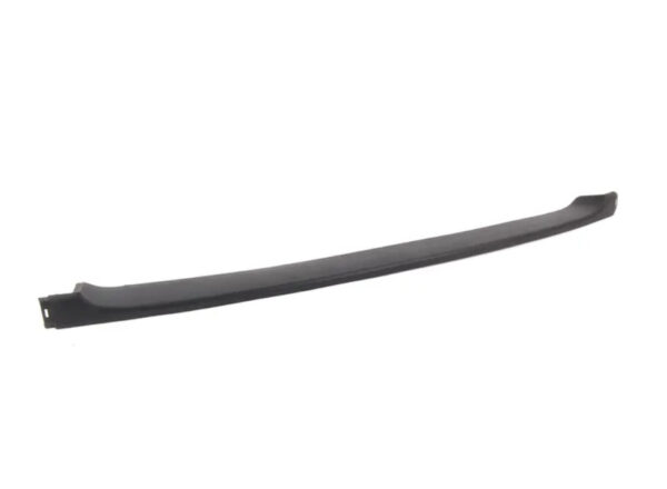 51128212589 - New Genuine BMW 3' E46 Rear Center Protective Rubber Strip Trim Cover 8212589