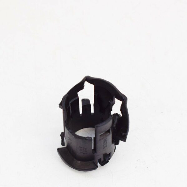 51128408392 - NEW BMW X5 E53 REAR PDC SENSOR RIGHT COVER 51128408392 2003