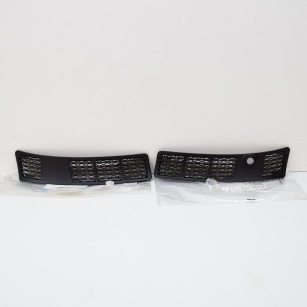 51131904571 - BMW 3 E30 Front Windshield Grills Left A Right Set 1904571 1904572 LHD NEW OEM