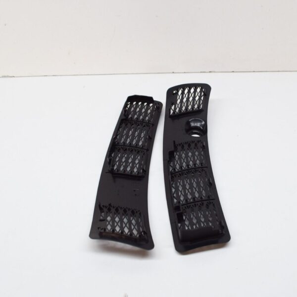 51131904571 - BMW 3 E30 Front Windshield Grills Left A Right Set 1904571 1904572 LHD NEW OEM