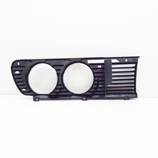 51131919200 - BMW E28 sedan headlights front lamp grid right 1919200 51131919200 NEW