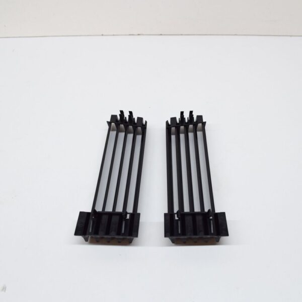51131940907 - BMW 8 E31 air intake grille for front bumper pair 51131940907 51131940908part
