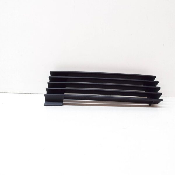 51131940908 - BMW 8 E31 front bumper air inlet grille right 51131940908 new OEM