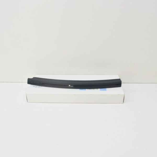 51137167236 - MINI CLUBMAM R55 Tailgate B Pillar Trim 51137167236 7167236 NEW GENUINE