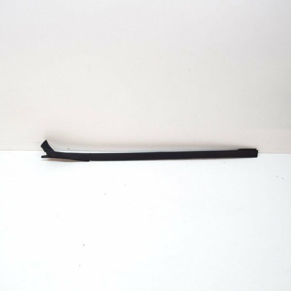 51137399031 - NEW BMW X3 G01 WINDSHIELD LEFT DRIP MOULDING 51137399031