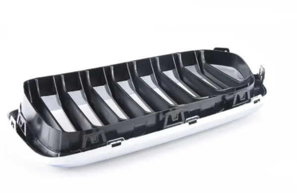 51137424777 - NEW BMW X2 F39 16-18 FRONT LEFT KIDNEY GRILLE BLACK / CHROME 7424777 18-19