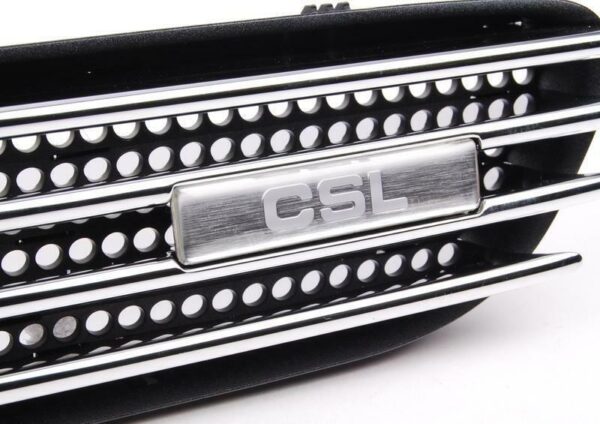 51137895914 - NEW GENUINE BMW 3 E46 CSL RIGHT O/S WING FENDER GRILLE CSL BADGE 7895914