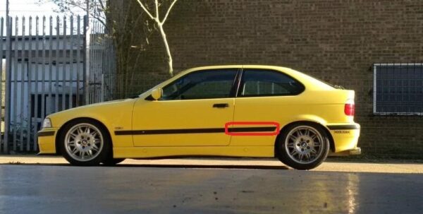 51138146361 - NEW BMW 3 SERIES E36 COMPACT REAR LEFT FENDER MOLDING 8146361 95-97