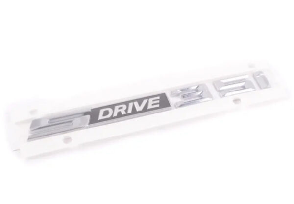 51147221375 - NEW BMW Z4 E89 CHARACTER EMBLEM BODY PANEL 51147221375 7221375 GENUINE