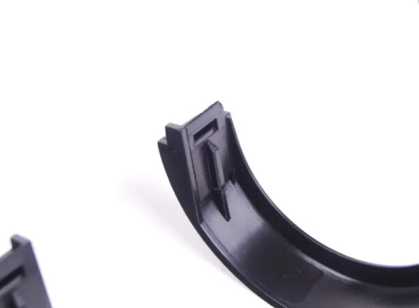 51169806395 - OEM MINI COUNTYMAN R60 PACEMAN R61 CENTER ARMREST COVER CAP FRONT 9806395 NEW