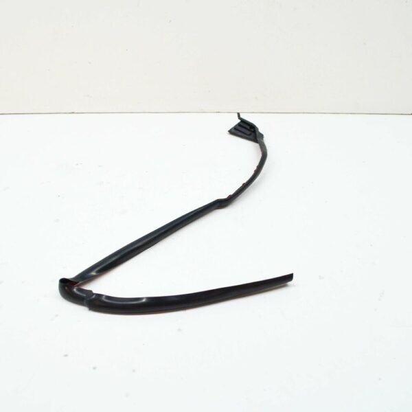 51218125596 - New BMW 7 E38 Front Right Sealing Gasket Between Doors 51218125596