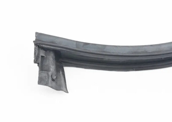 51218157876 - NEW BMW 7 E38 FRONT RIGHT DOOR SEALING RUBBER 8157876 51218157876 ORIGINAL
