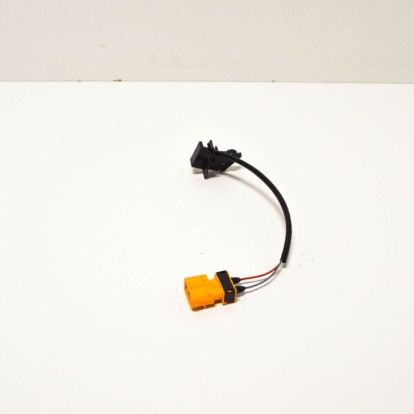 51218208423 - BMW 3 E36 Front Left Door Catch Micro Switch 51218208423 NEW GENUINE