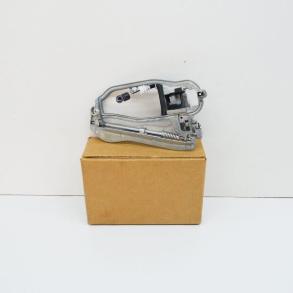 51218243616 - NEW BMW X5 E3 FRONT RIGHT EXTERIOR DOOR HANDLE CARRIER 51218243616 ORIGINAL